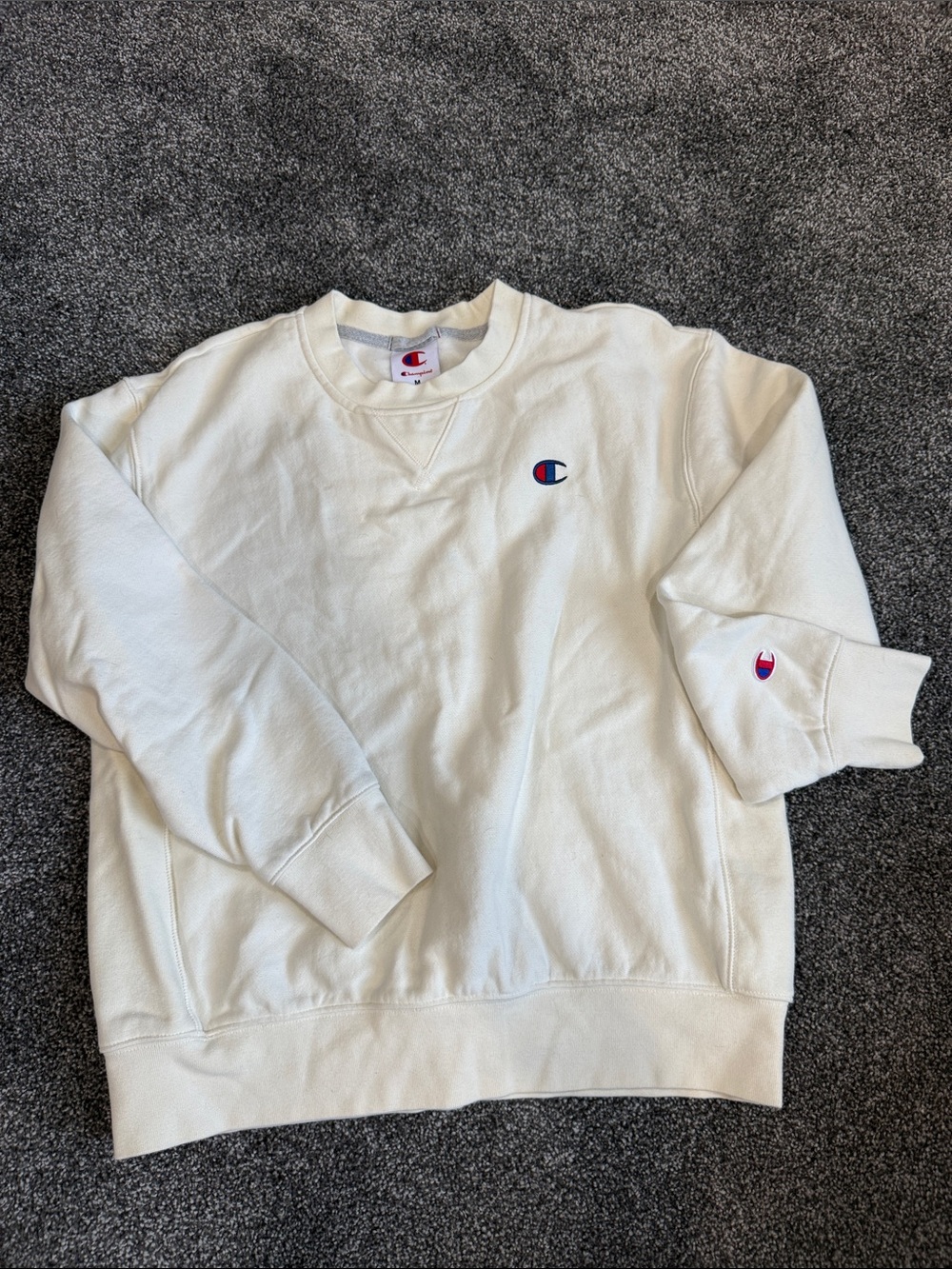 Champion Crewneck Sweatshirt in Cream with Small Logo
